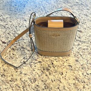 Sophie Bucket Bag In Straw